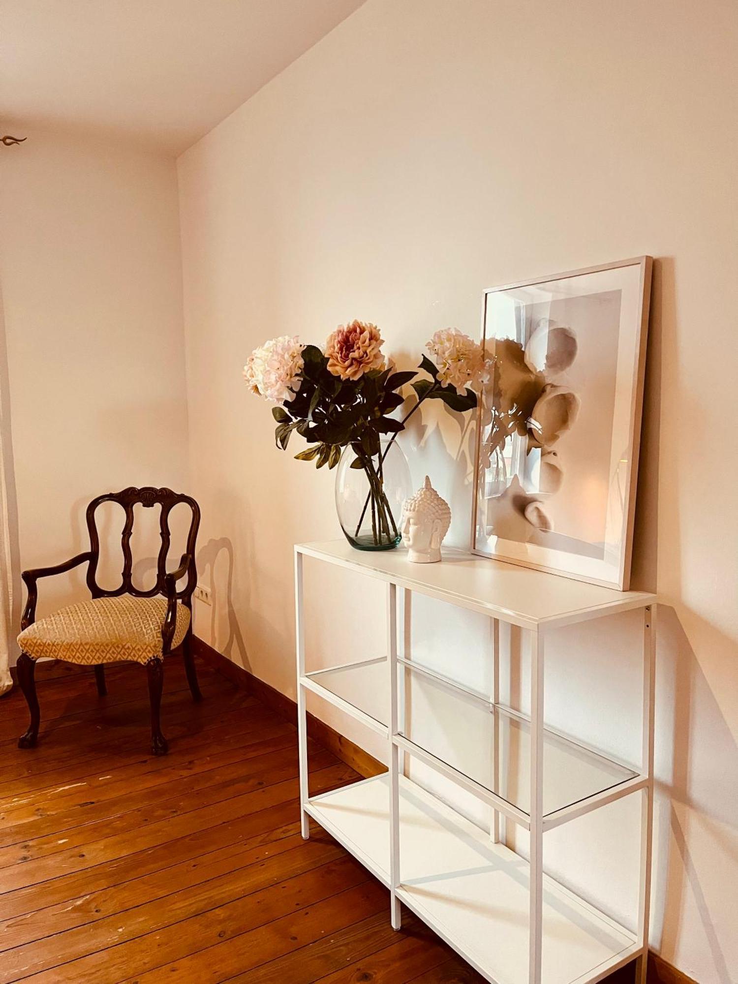 B E D & A G E D E S I G N -Extra Large- Wunderschoene Komplette Wohnung Mit Viel Platz & 4 Schlafzimmer B E D & A G E D E S I G N -Small- Wunderschoenes Zimmer Mit Bad Rechnungserstellung Fuer Geschaeftsreisende & Firmen Hünxe Eksteriør bilde
