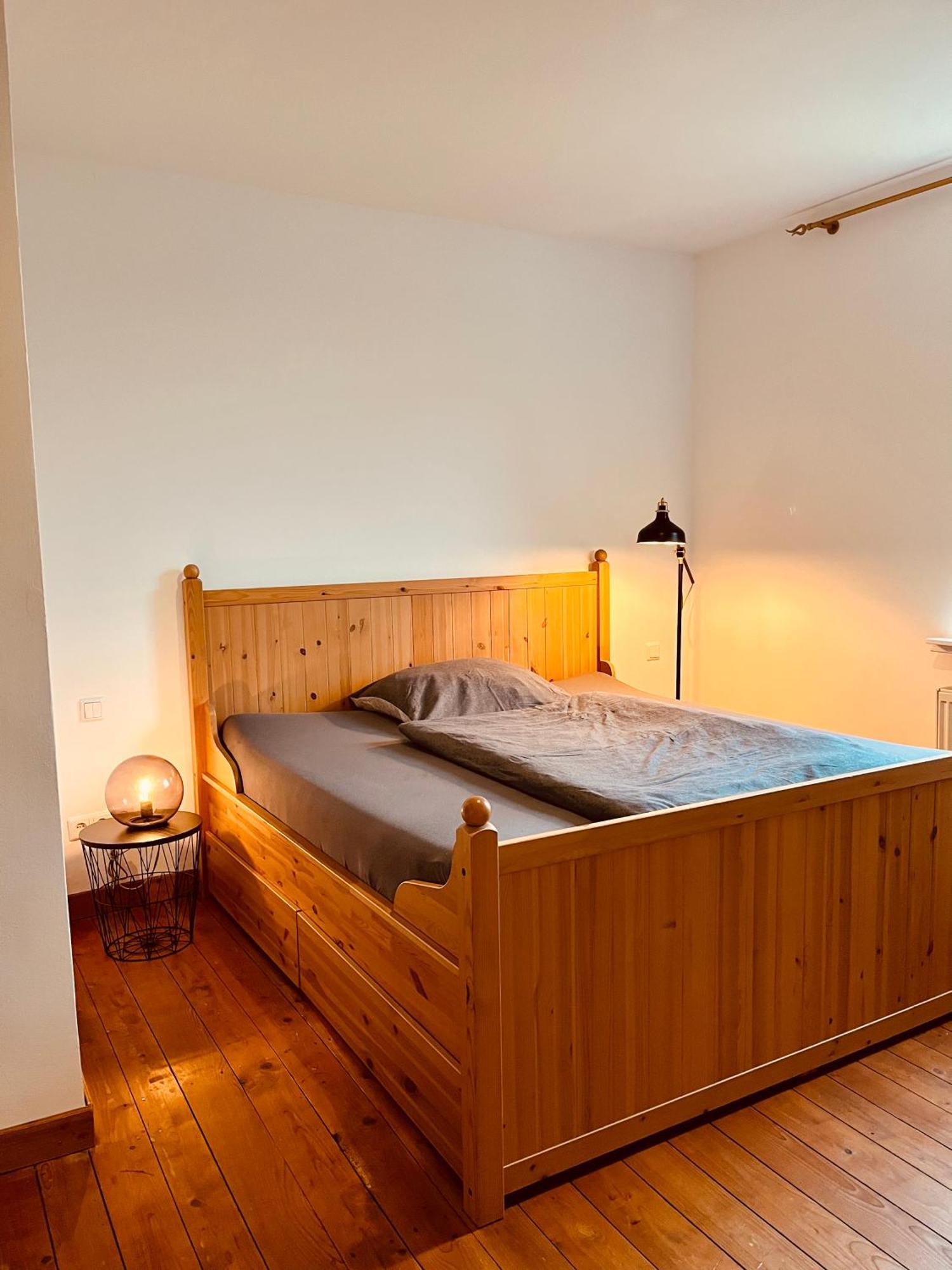B E D & A G E D E S I G N -Extra Large- Wunderschoene Komplette Wohnung Mit Viel Platz & 4 Schlafzimmer B E D & A G E D E S I G N -Small- Wunderschoenes Zimmer Mit Bad Rechnungserstellung Fuer Geschaeftsreisende & Firmen Hünxe Eksteriør bilde